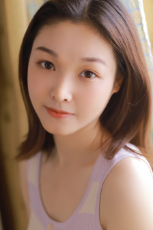 高压监狱女医生满天星叫什么名字